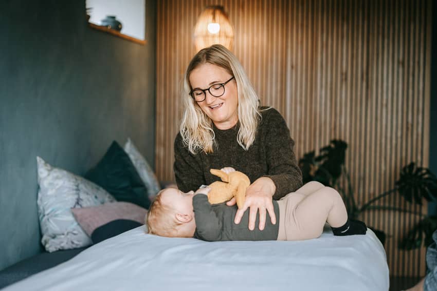 skævt baghoved og dermed skævt kranie hos baby