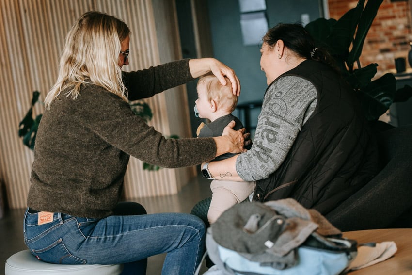 skævt kranie og skævt baghoved behandles med kranio-sakral terapi